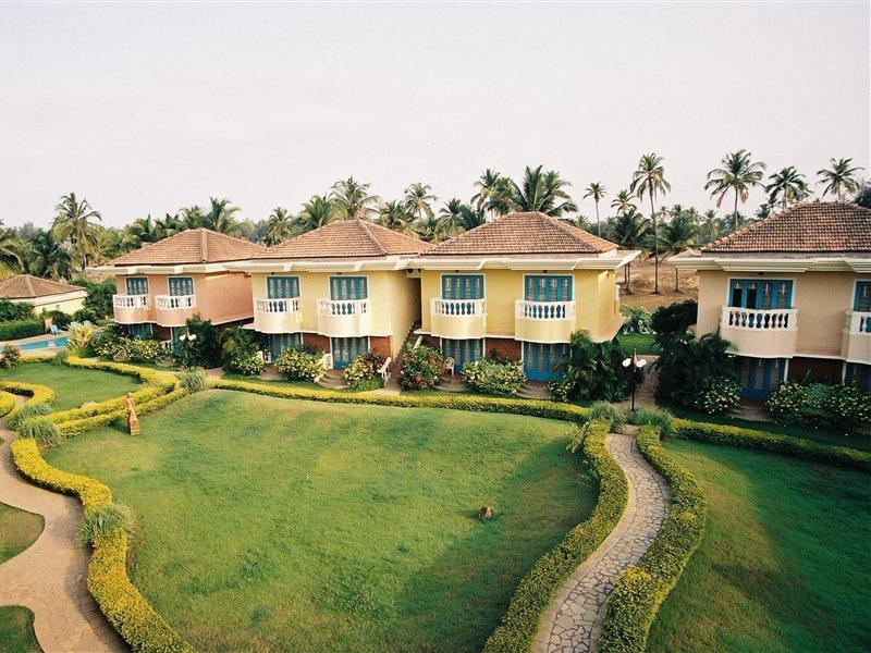 Coconut Grove Beach Resort Colva Eksteriør bilde