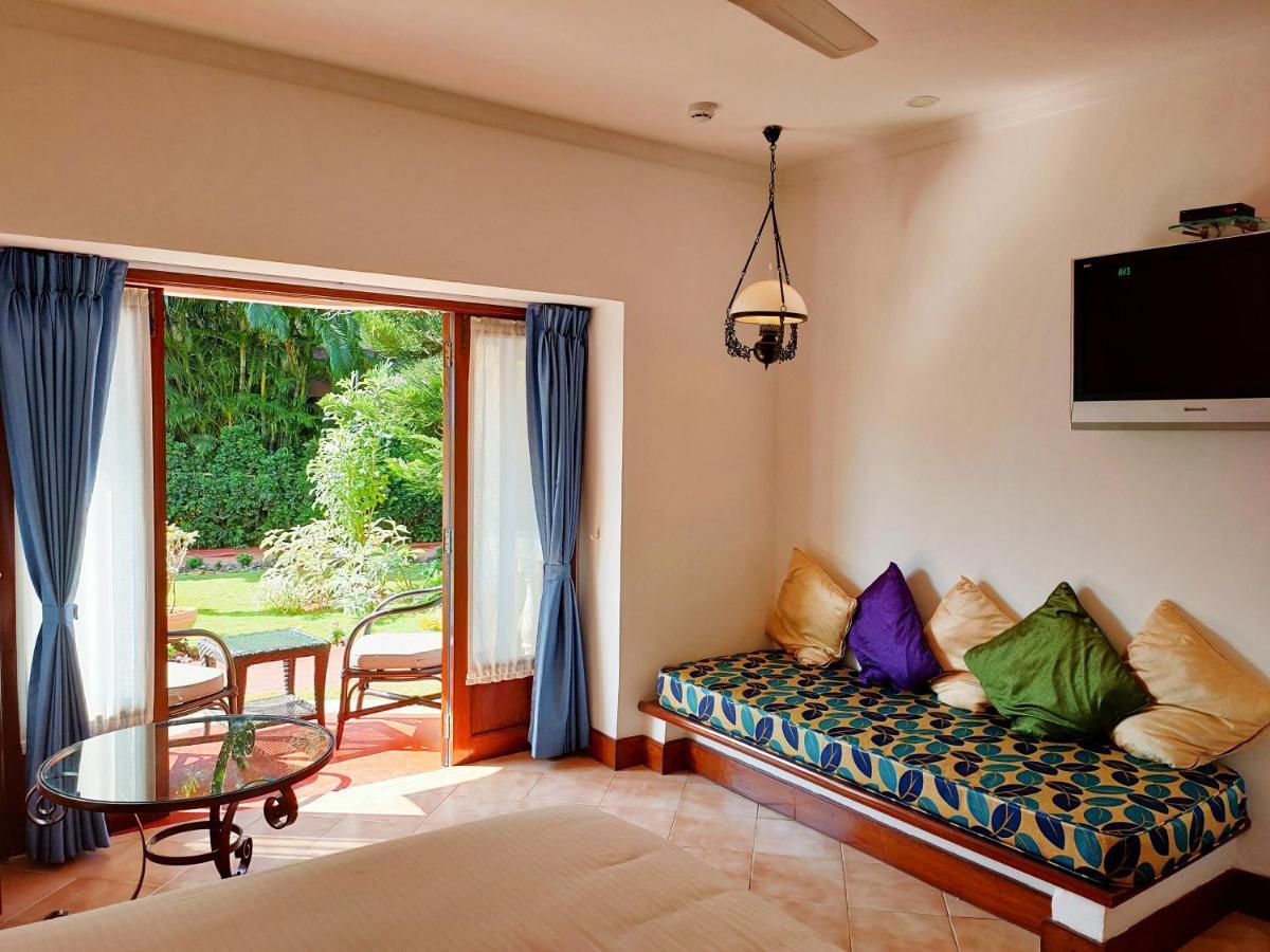 Coconut Grove Beach Resort Colva Eksteriør bilde