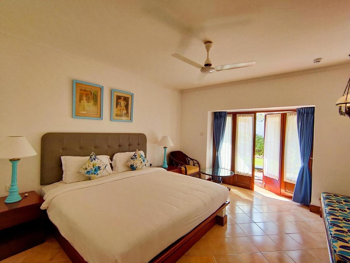 Coconut Grove Beach Resort Colva Eksteriør bilde