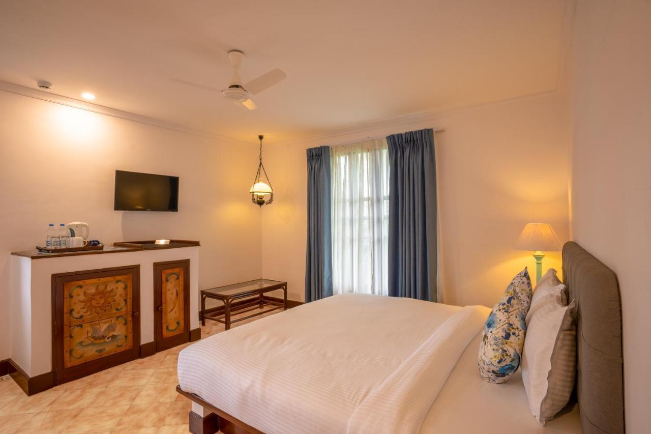Coconut Grove Beach Resort Colva Eksteriør bilde