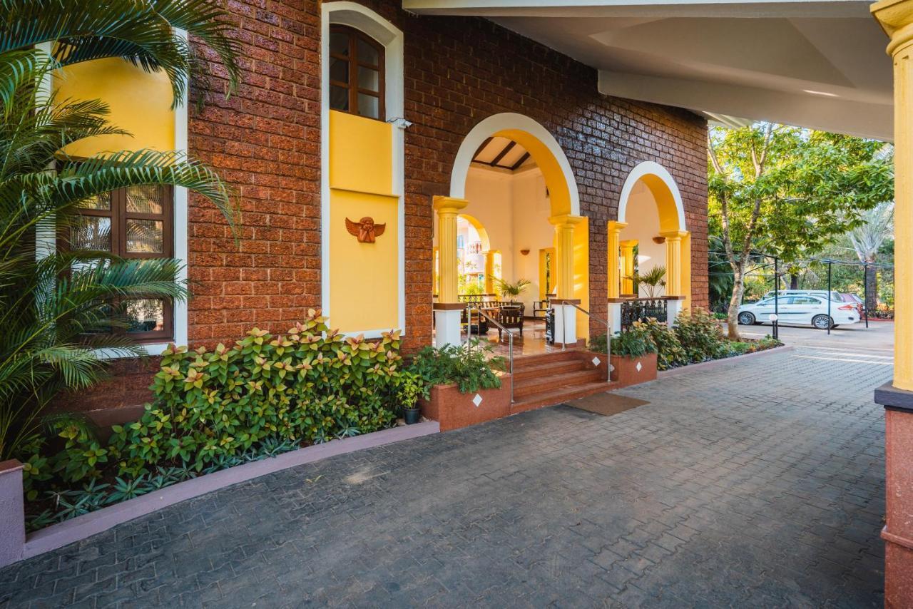 Coconut Grove Beach Resort Colva Eksteriør bilde
